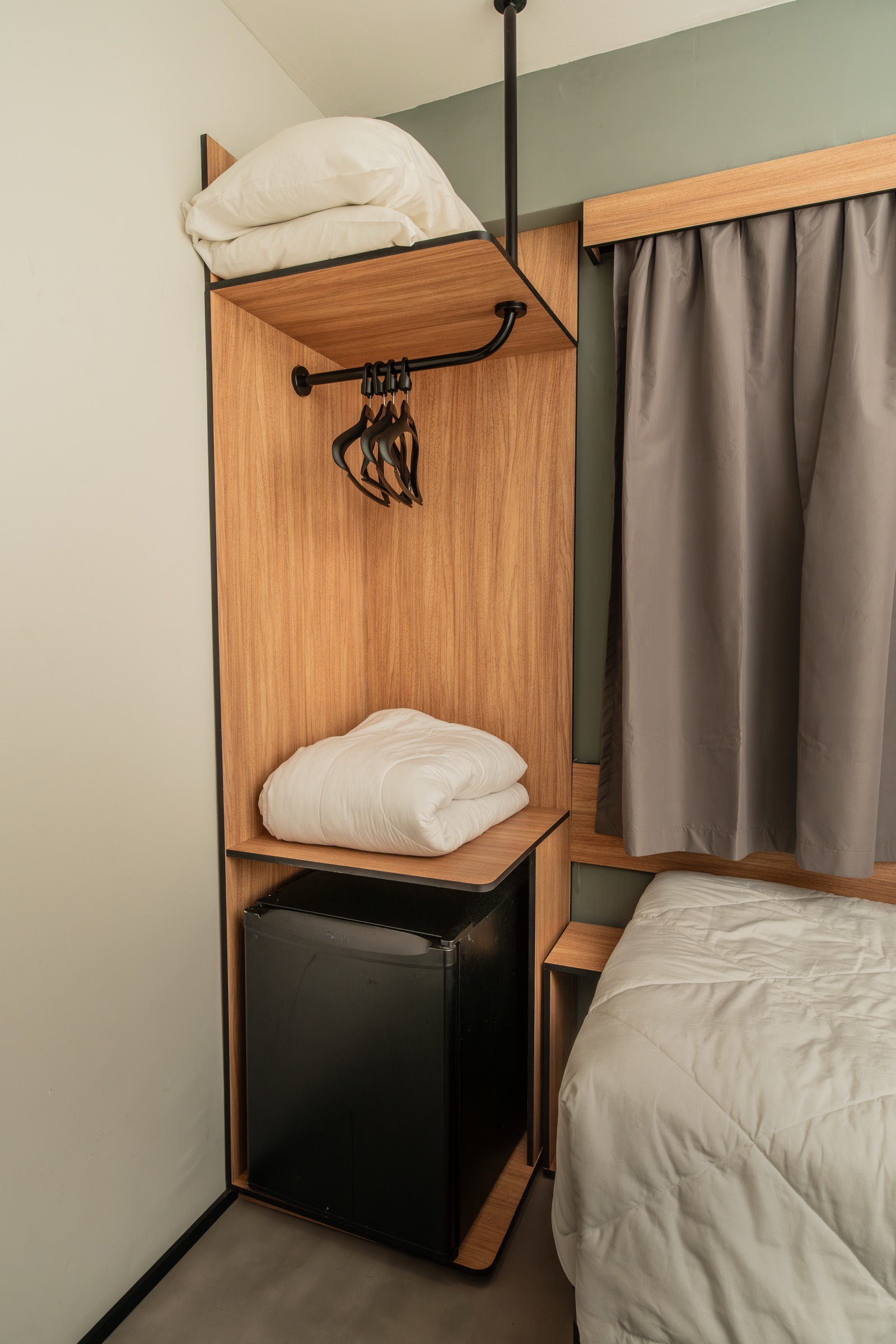 Closet IBIS